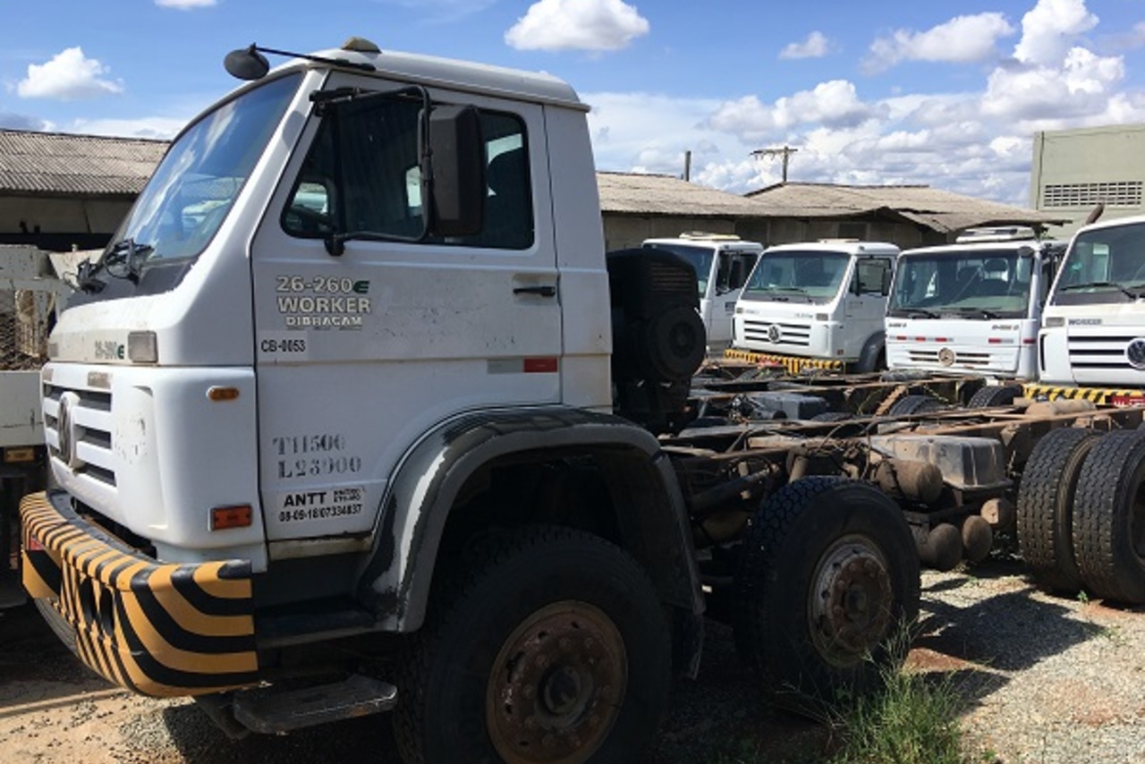 Volkswagen 26-260 - 08/08 4