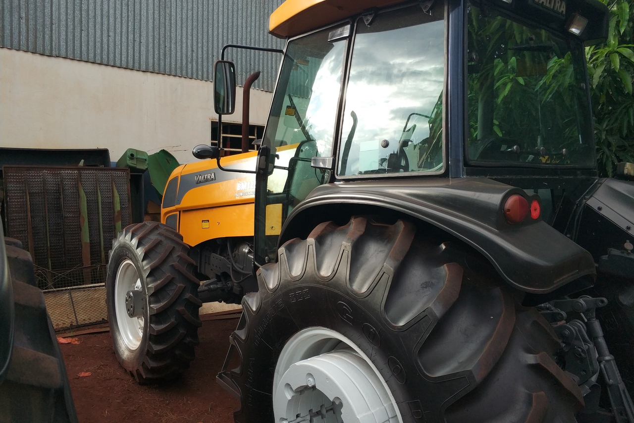 Valtra BM 125 - 12 2