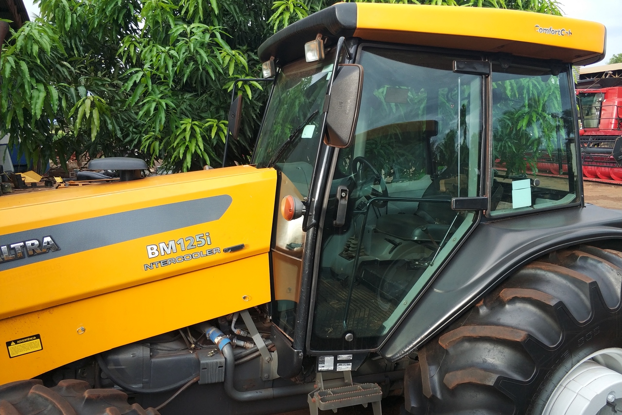 Valtra BM 125 - 12 7