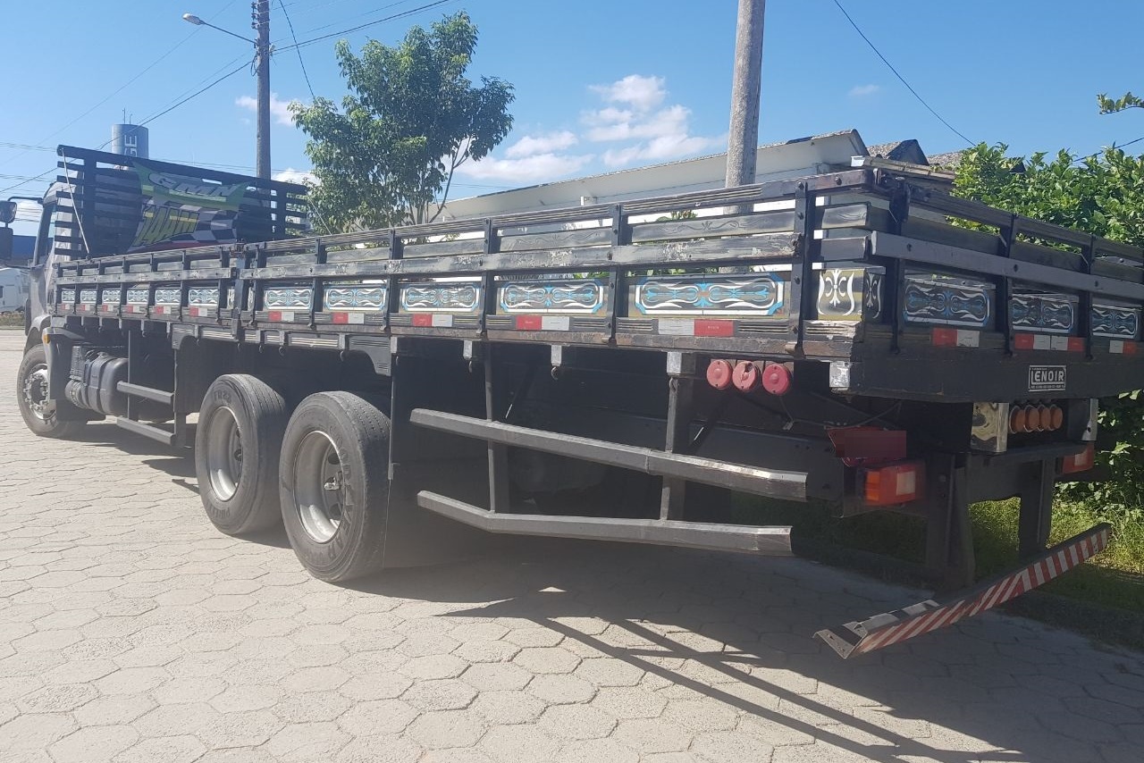 Volvo VM 270 - 13/13 14