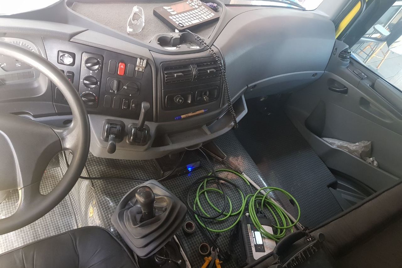 Mercedes Benz Axor 2544 - 10/10 10