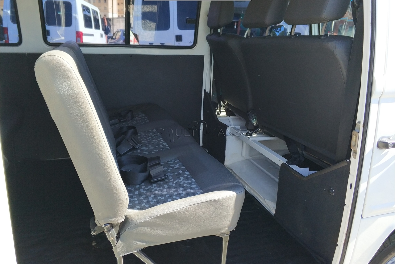 Volkswagen Kombi Standard - 12/12 5
