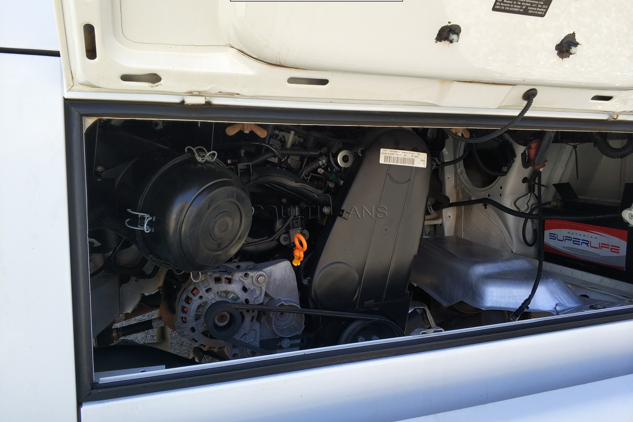 Volkswagen Kombi Standard - 12/12 19