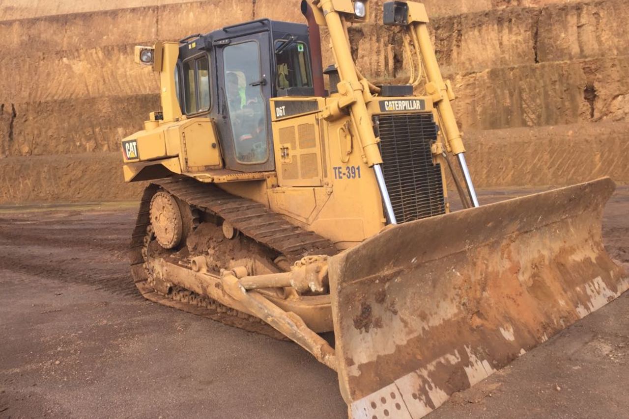 Caterpillar D6T XL - 12/12 3