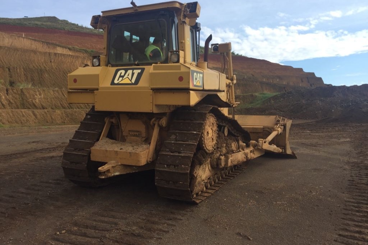 Caterpillar D6T XL - 12/12 5