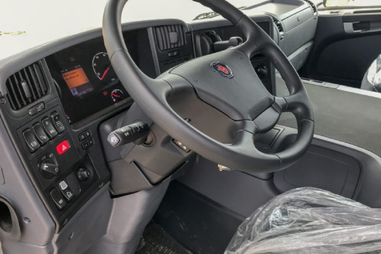 Scania P360 - 16 4