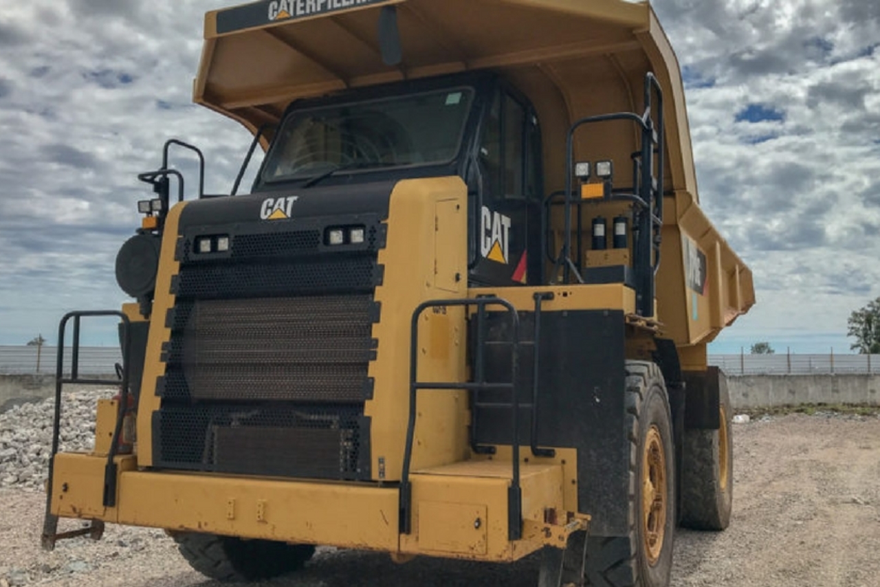 Caterpillar 770 - 13 6