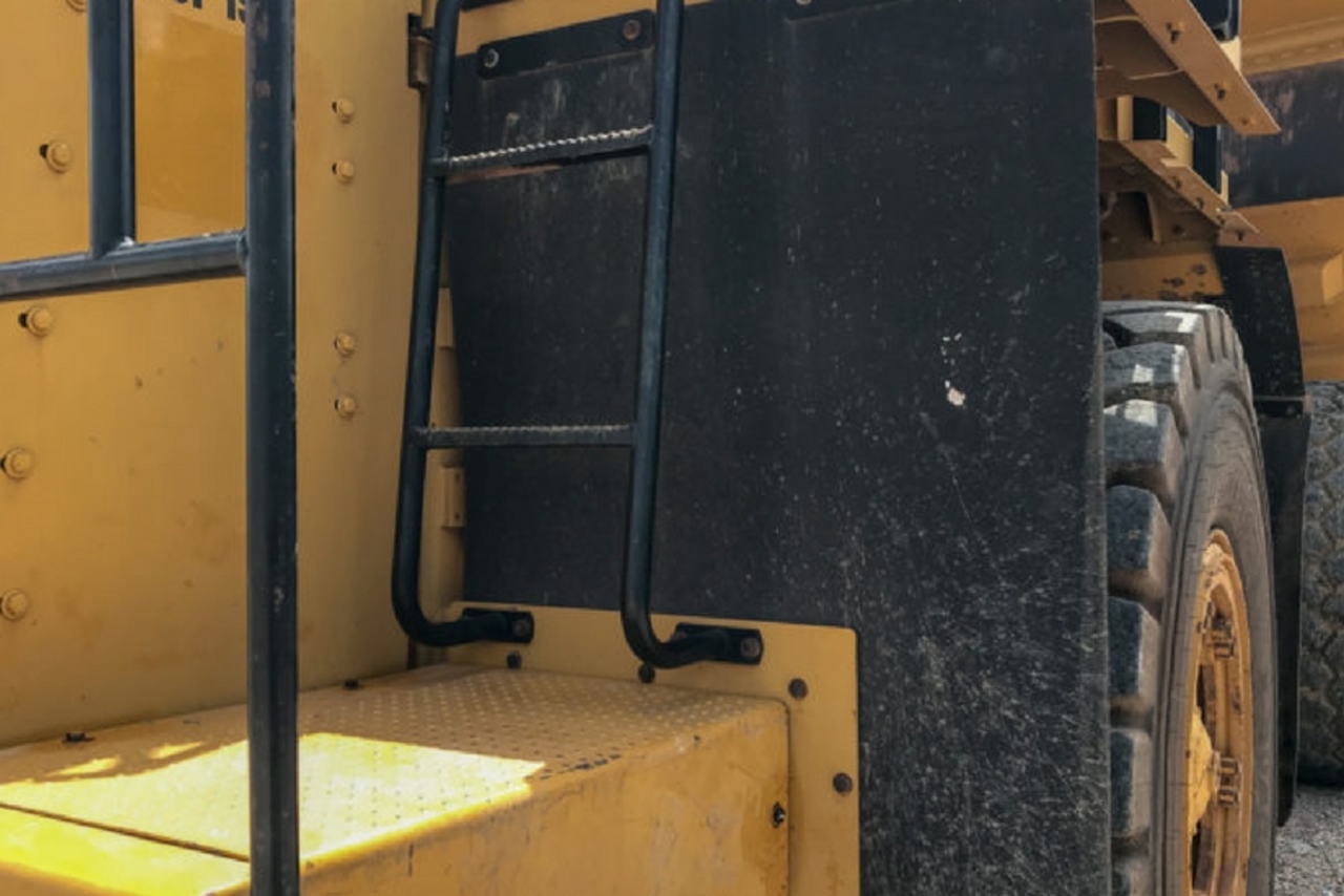 Caterpillar 770 - 13 9