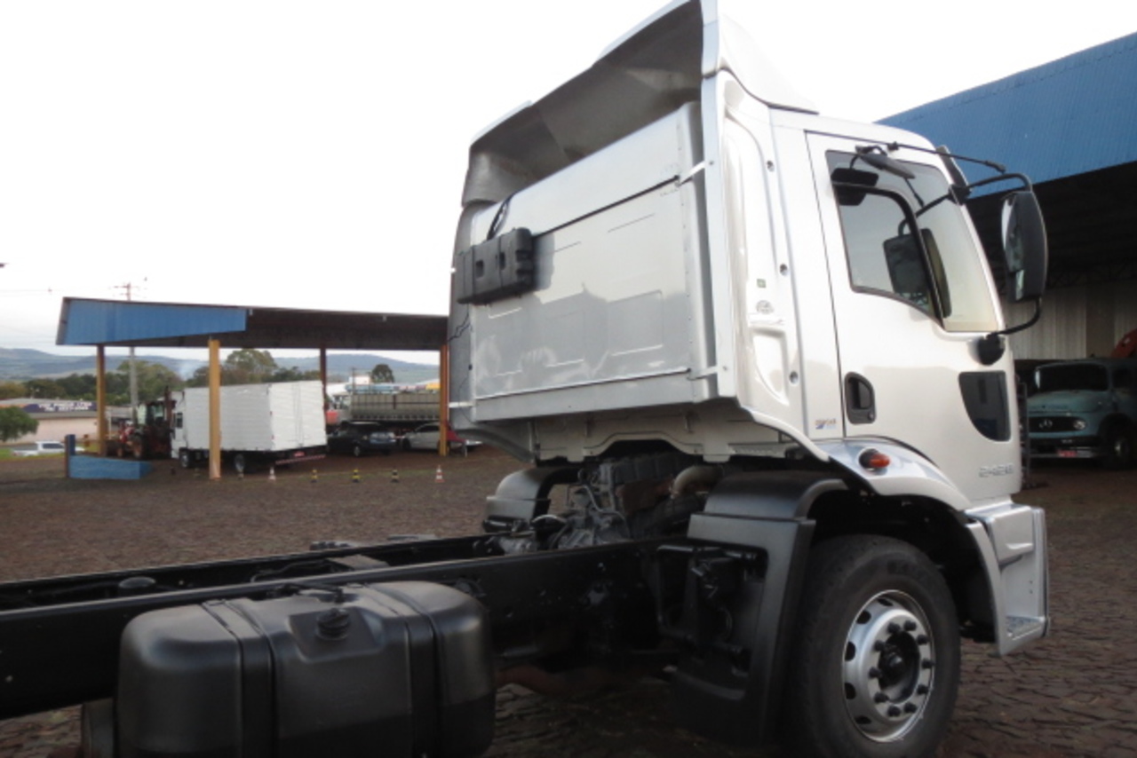 Ford Cargo2428 - 11/12 3