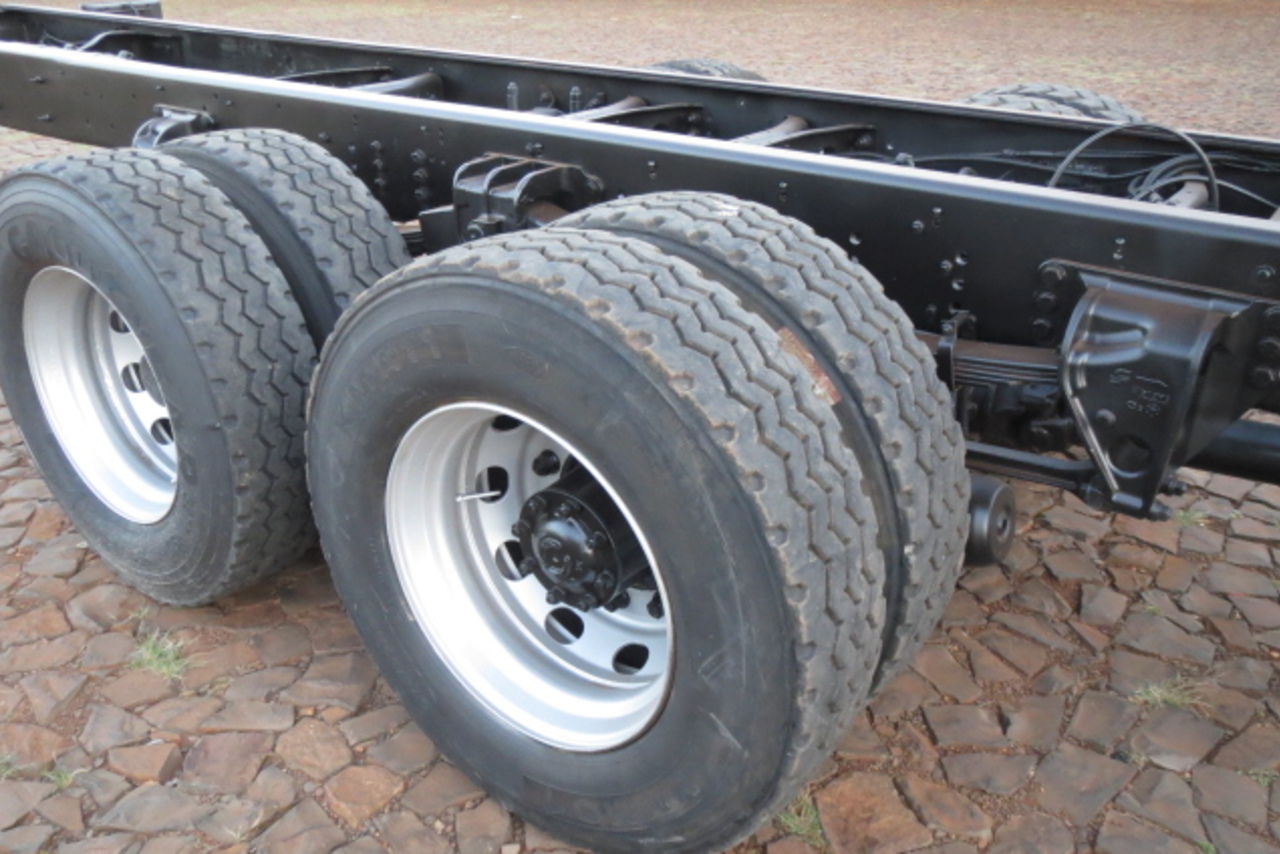 Ford Cargo2428 - 11/12 6