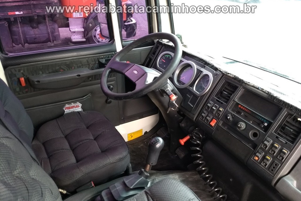 Ford Cargo2428 - 10/10 15