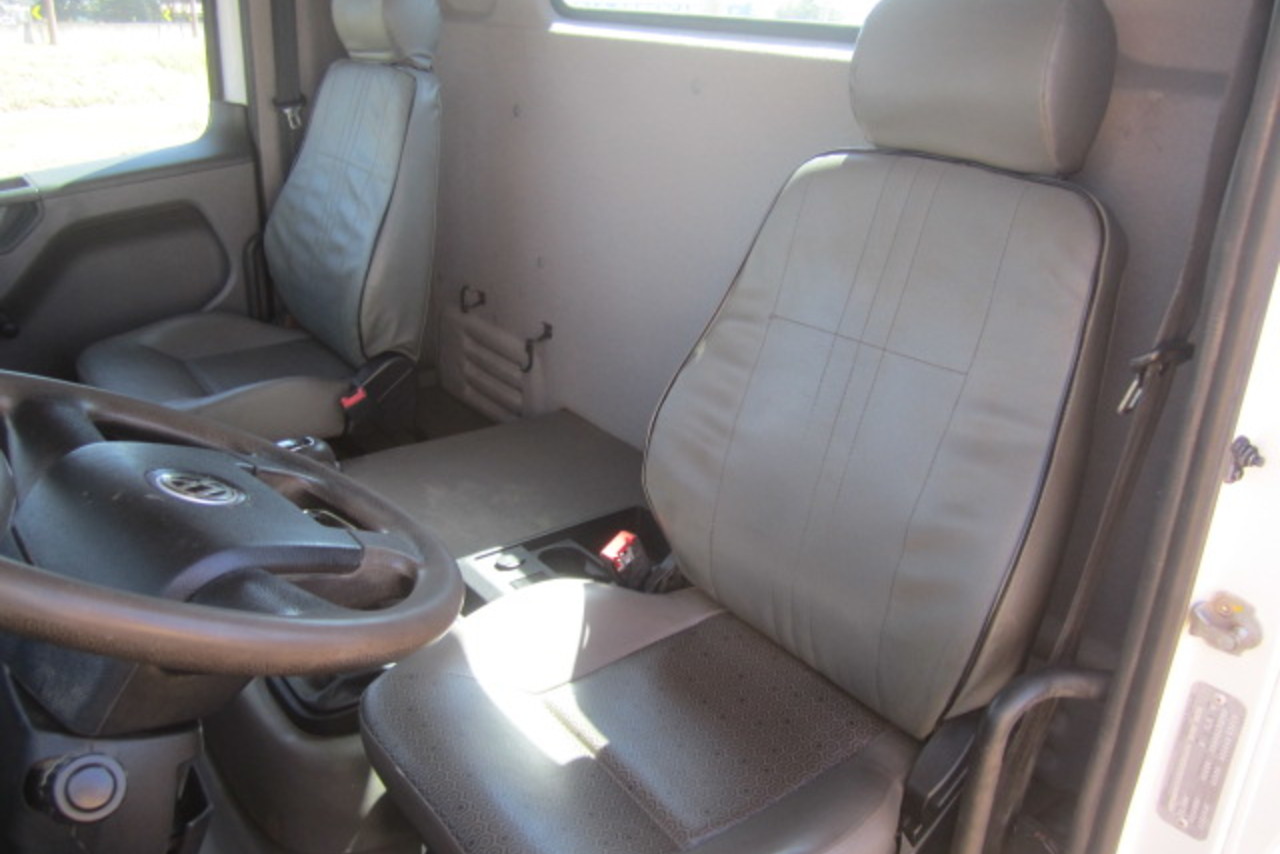 Volkswagen 31-280 E Constel. 6x4 - 13/13 11