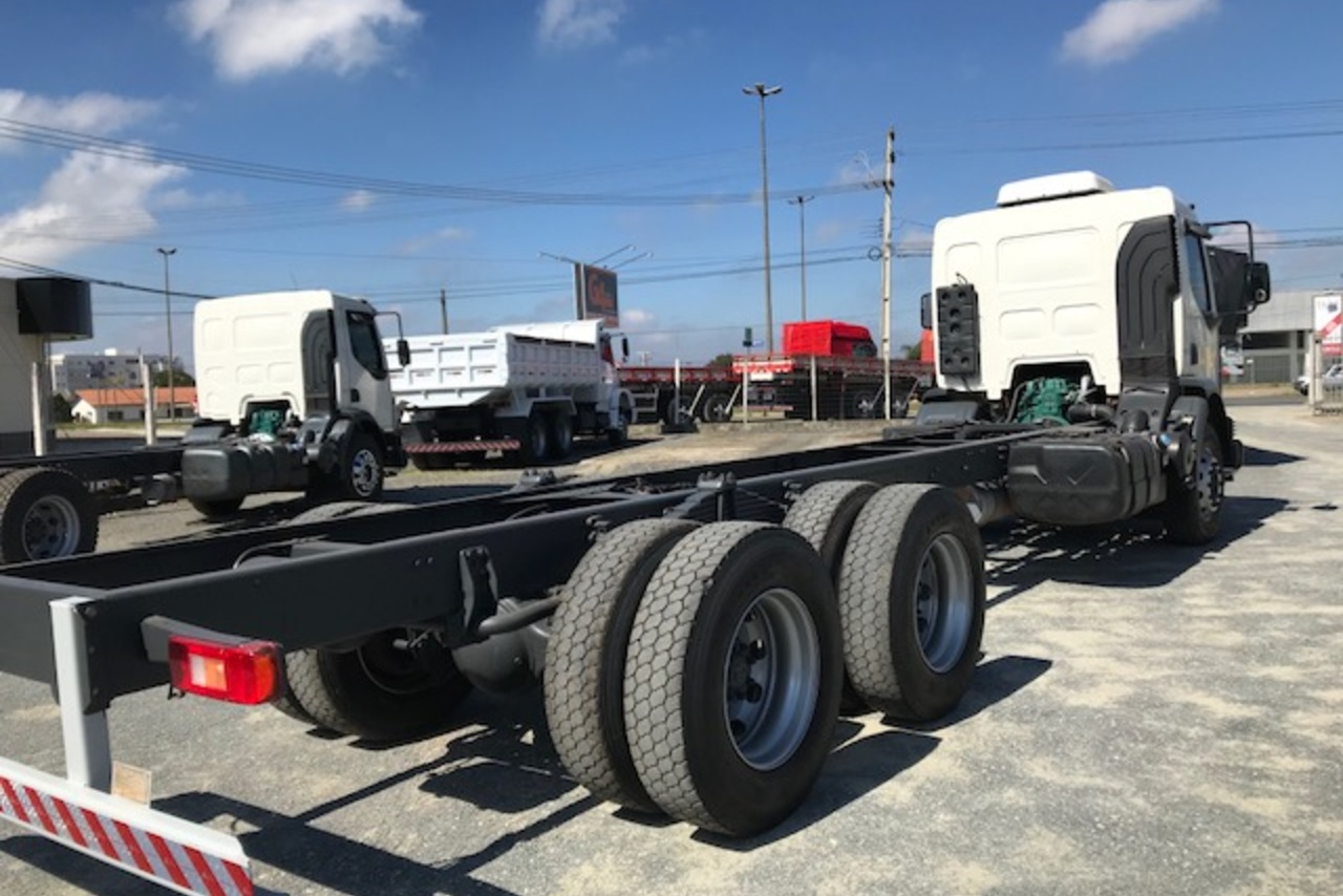 Volvo VM 270 - 13/13 4