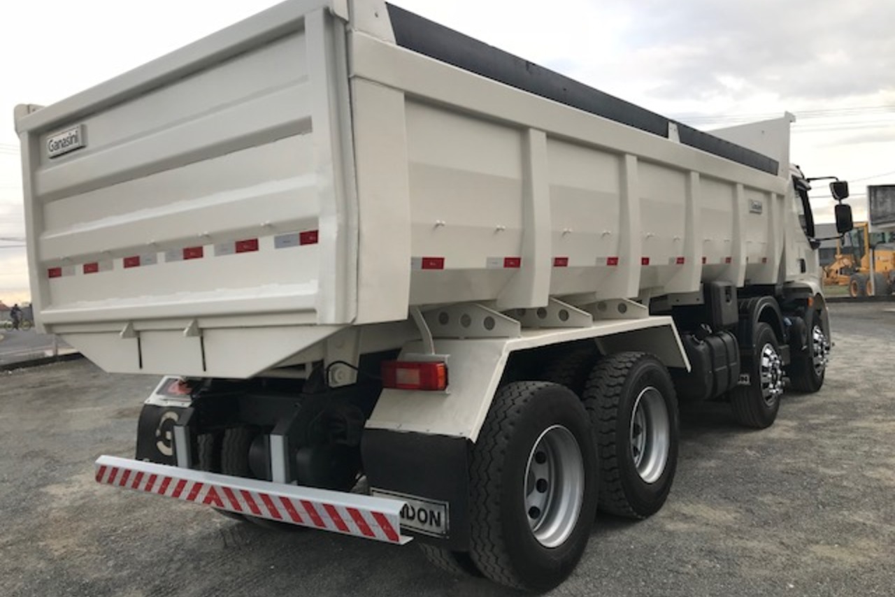 Volvo VM 270 - 13/13 2