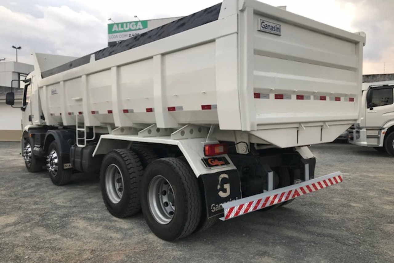 Volvo VM 270 - 13/13 3