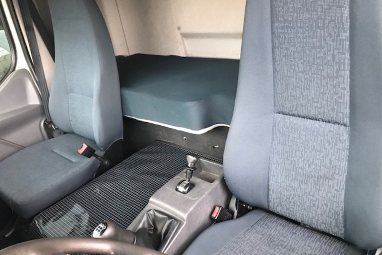 Volvo VM 270 - 13/13 8
