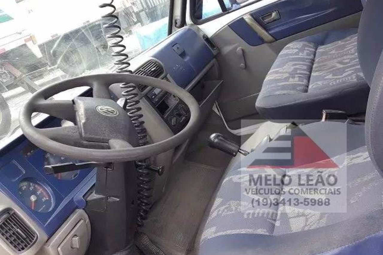 Volkswagen 8 150 - 04/05 3