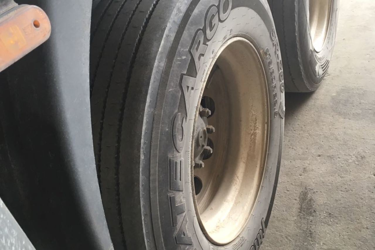 Volkswagen 24-280 E Constellation 6x2 - 13/13 9