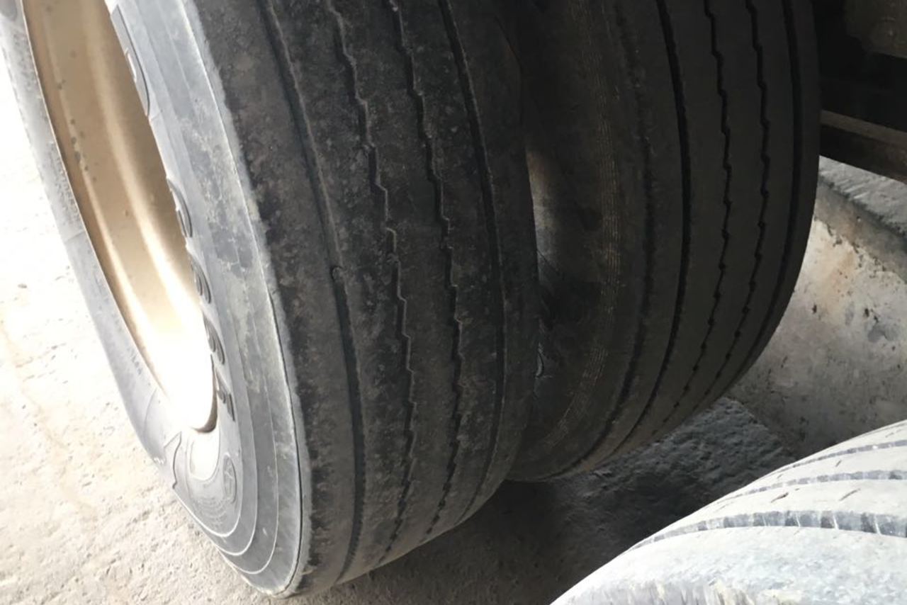 Volkswagen 24-280 E Constellation 6x2 - 13/13 10