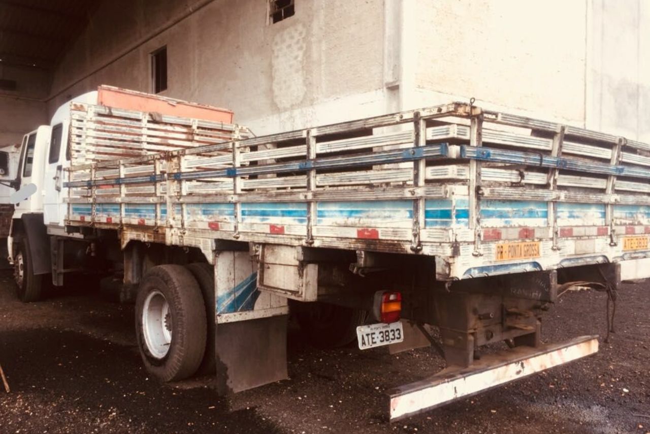 Ford Cargo1317 - 2011 2