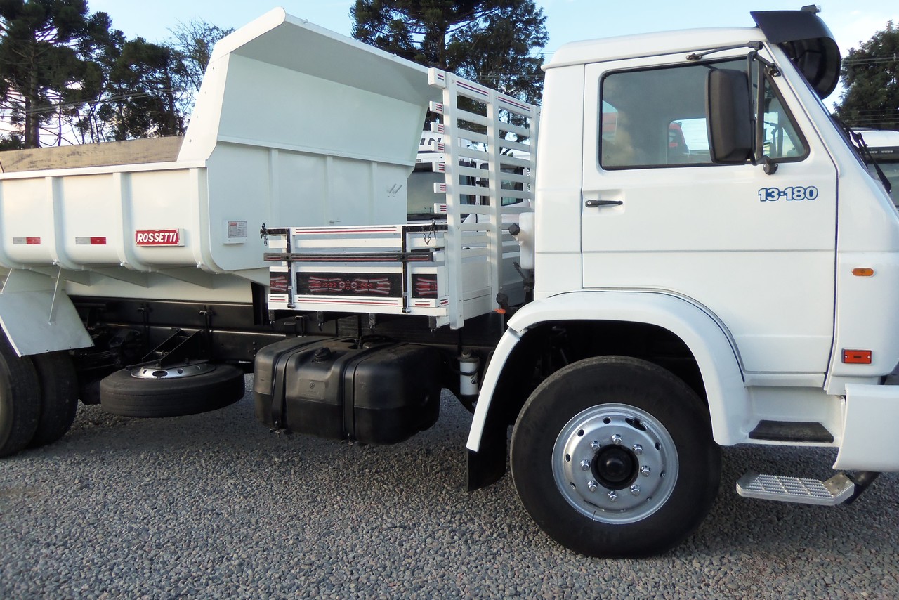 Volkswagen 13-180 - 05/05 3