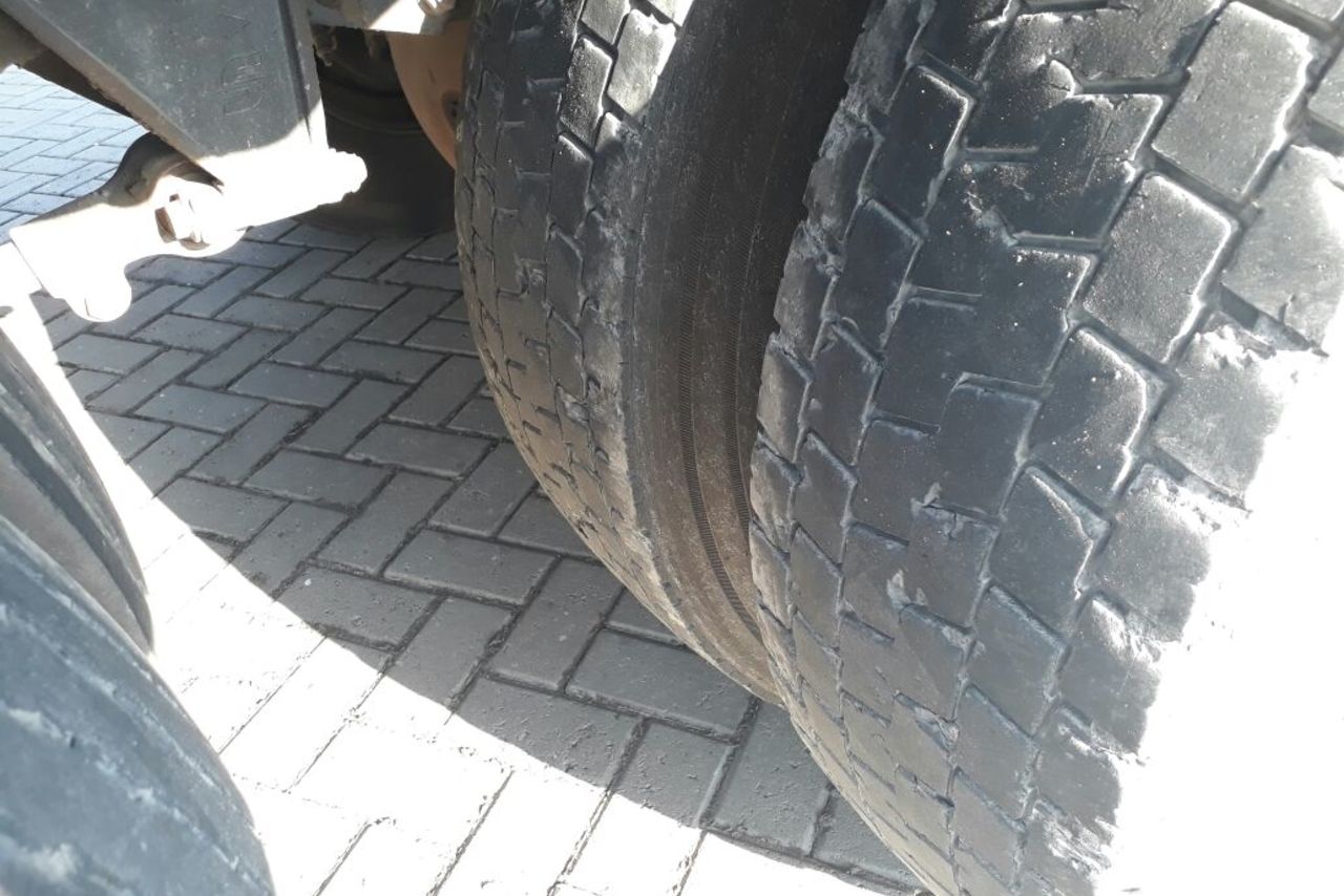 Volkswagen 25 390 - 12/12 10