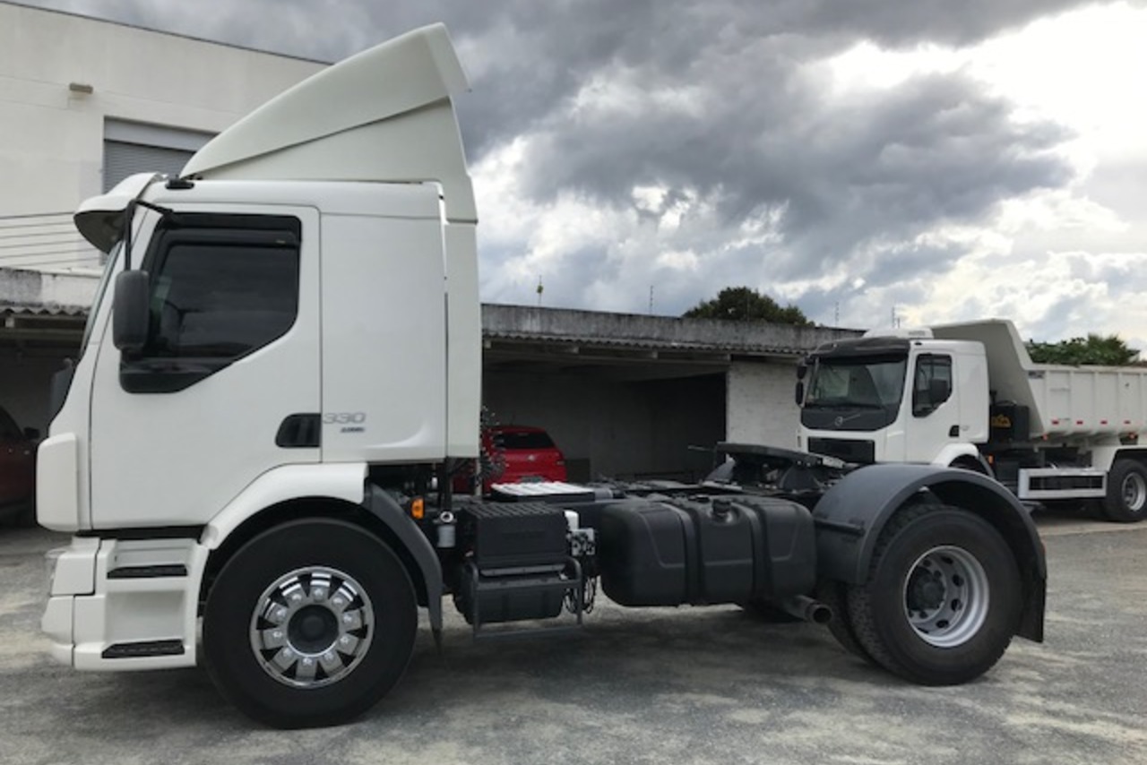 Volvo VM 330 - 14/15 2