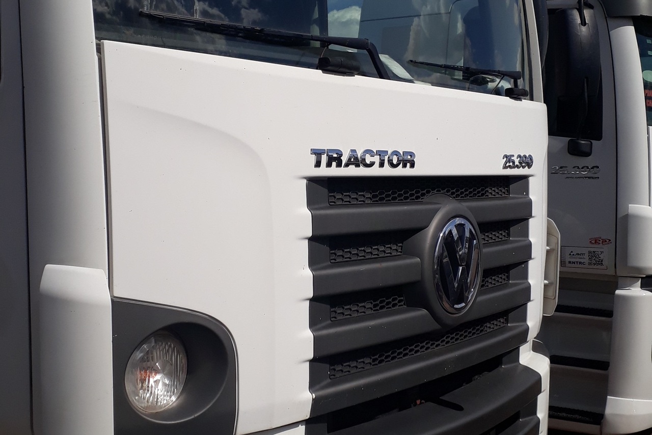 Volkswagen 25 390 - 14/14 5