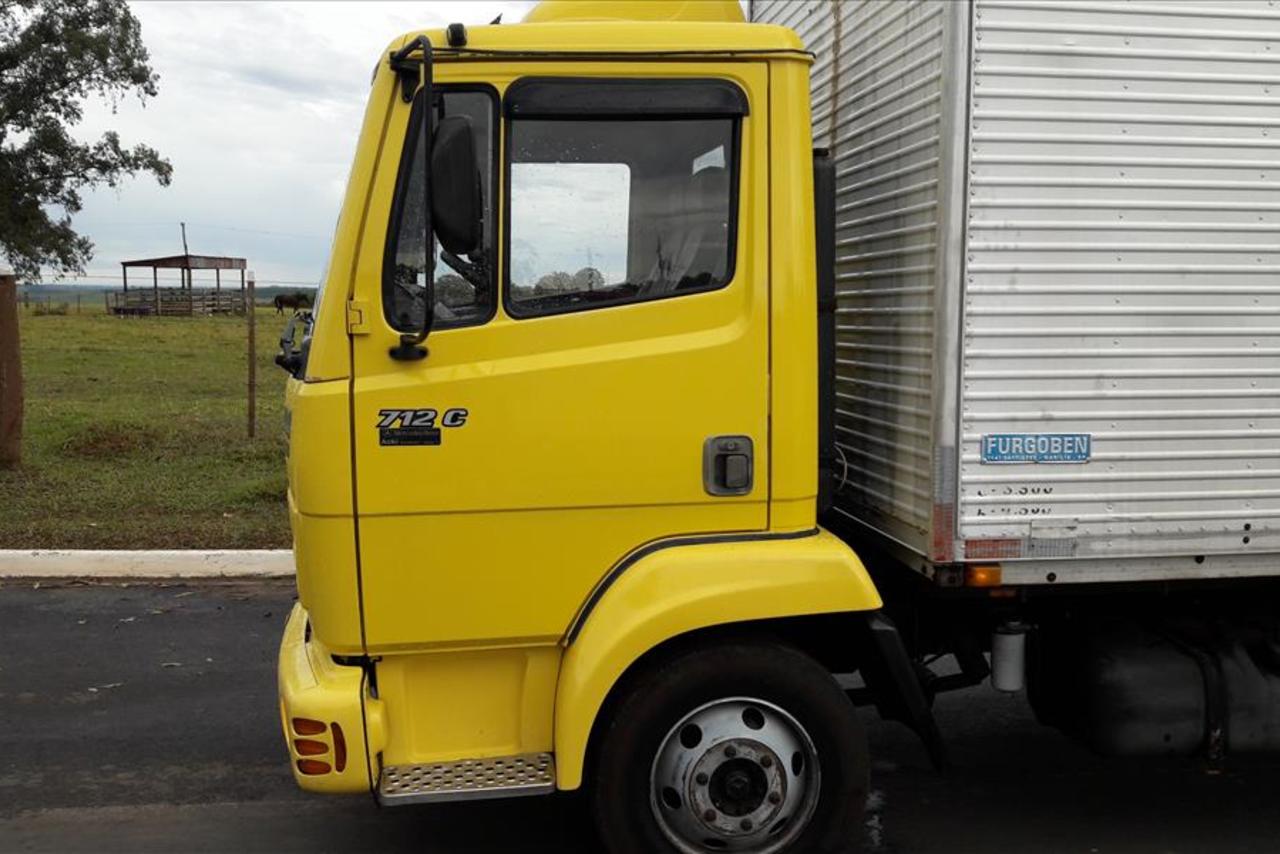 Mercedes Benz MB 712 - 99/00 2