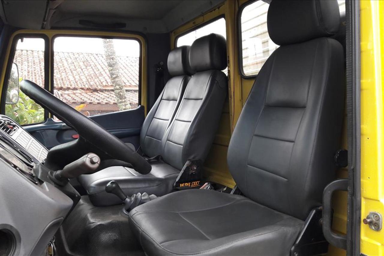 Mercedes Benz MB 712 - 99/00 16