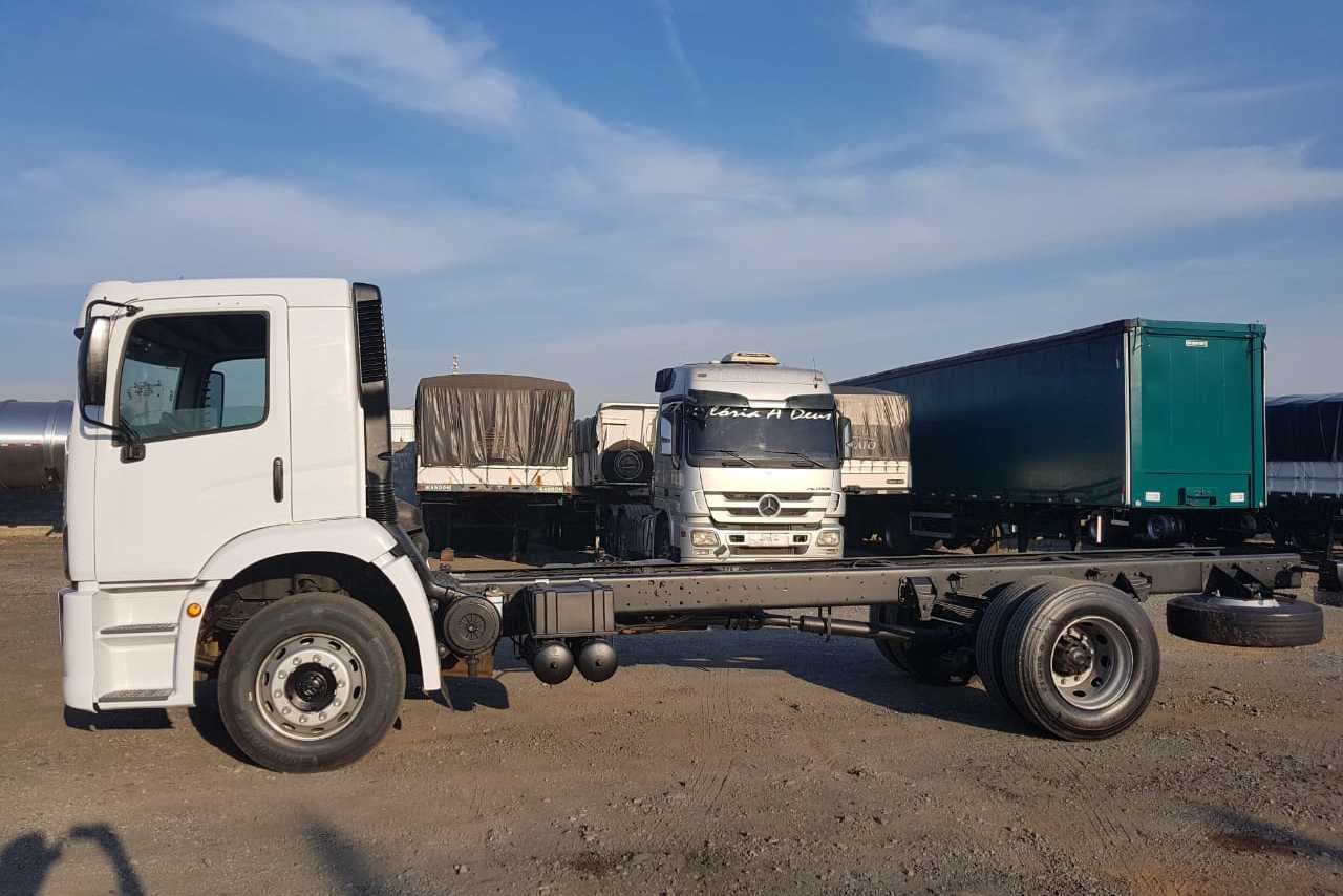 Volkswagen 17 250 - 10/10 6