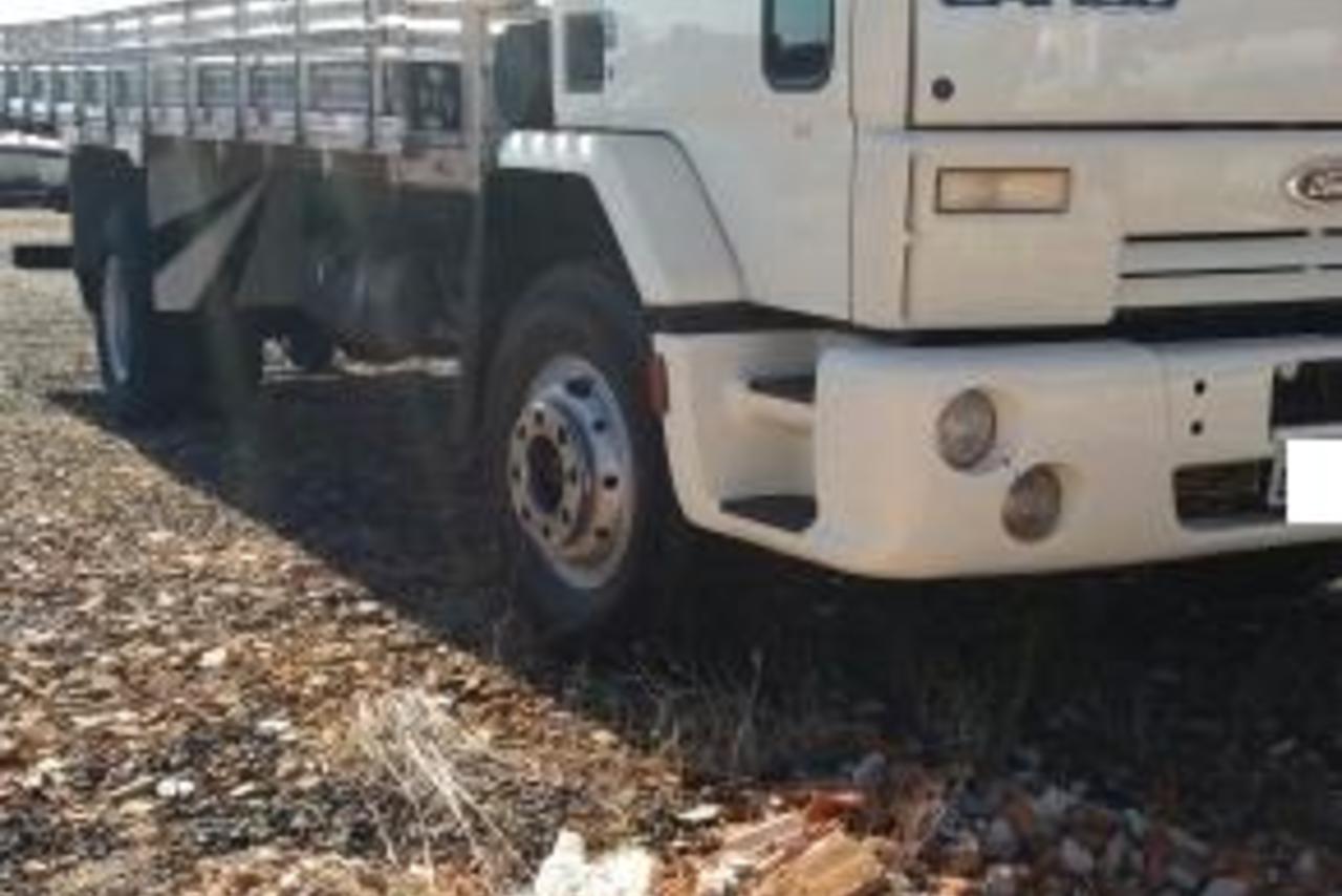 Ford Cargo1317 - 08/08 2
