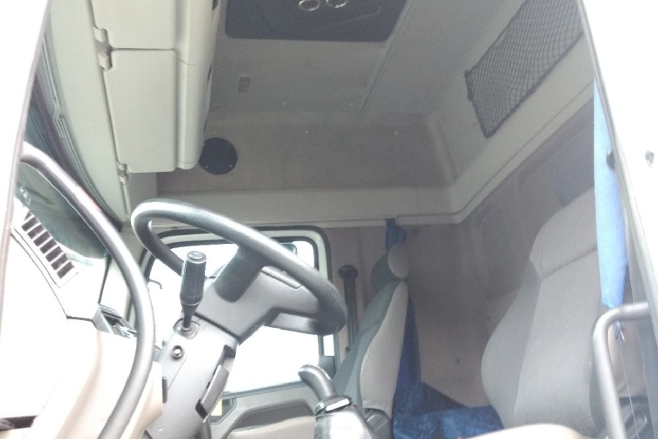 Volkswagen 25 420 - 14/14 9