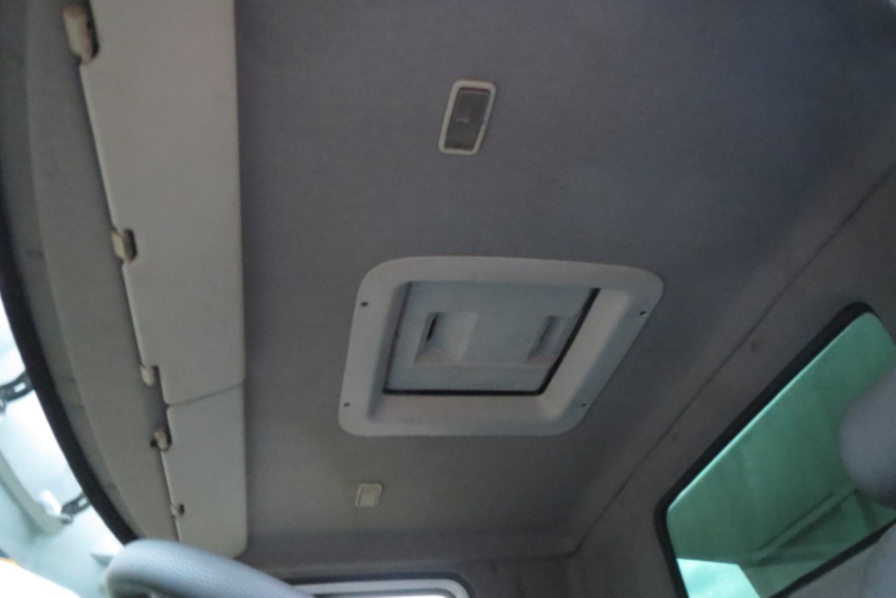 Volkswagen 26-260 - 09/10 14