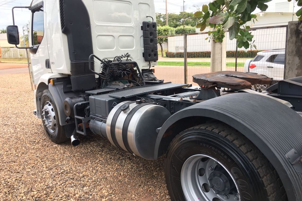 Volvo VM310 - 10/11 5