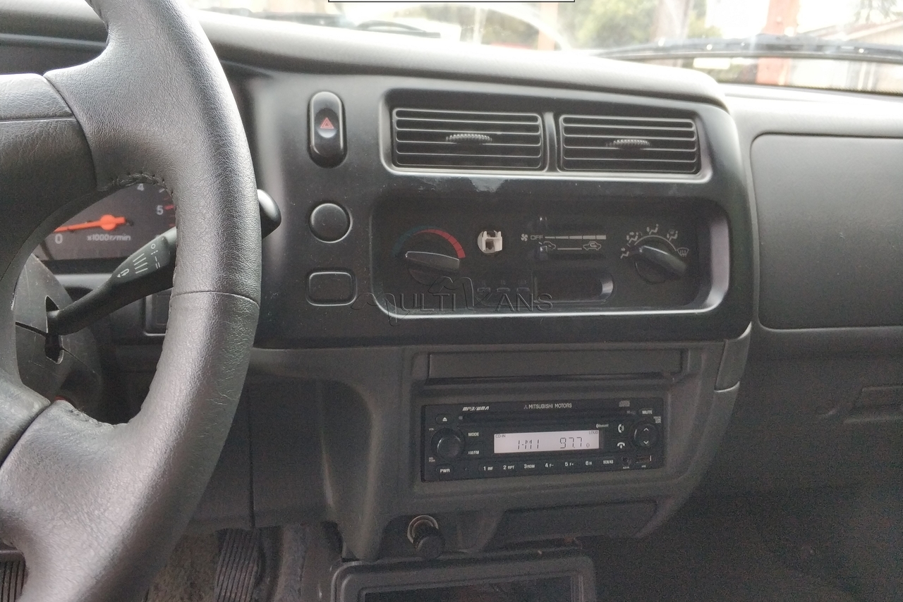 Mitsubishi Outros - 11/12 17