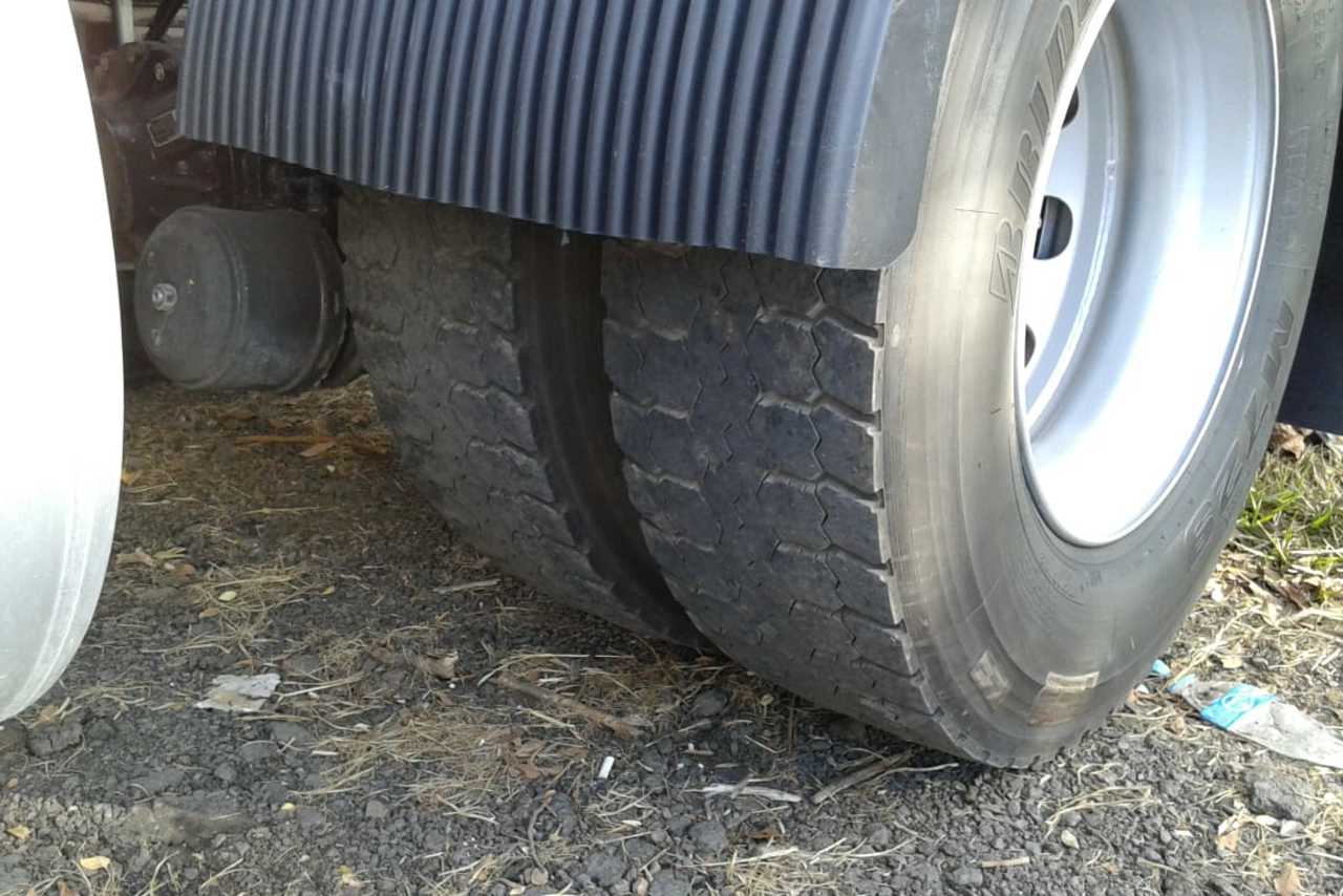 Volvo FM370 - 11/11 5