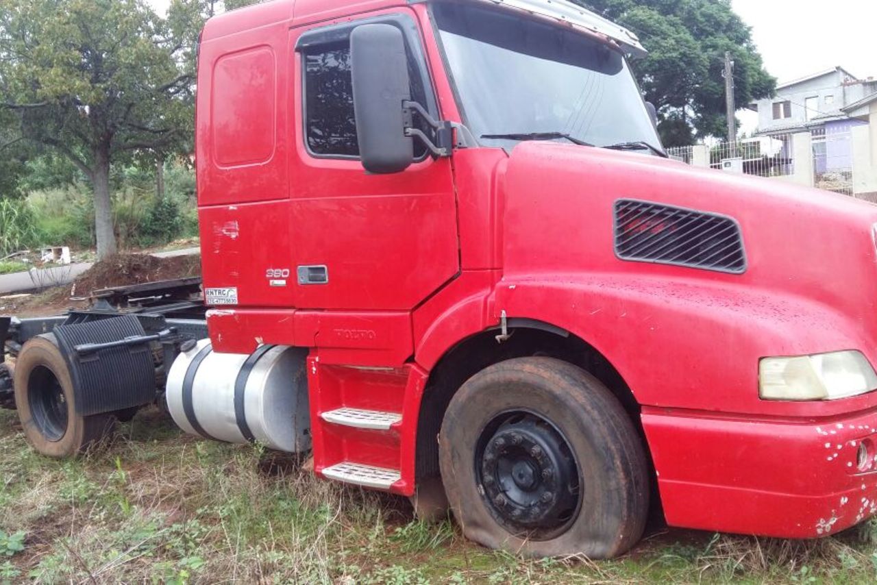 Volvo NH12 380 - 04/04 2