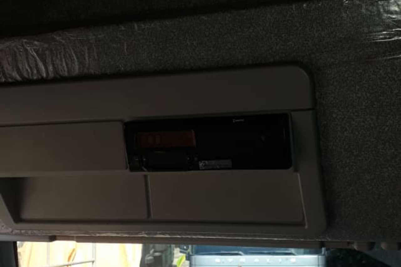Iveco Stralis 360 - 15/15 8