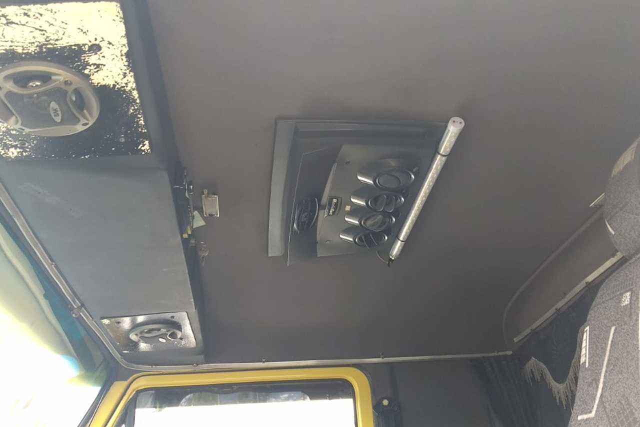 Volkswagen VW 16220 - 90/90 2