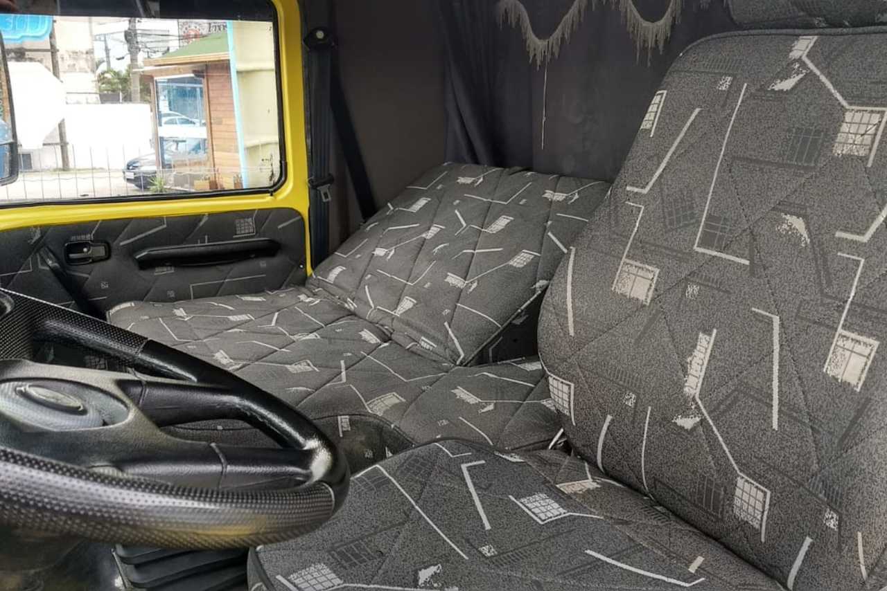 Volkswagen VW 16220 - 90/90 7
