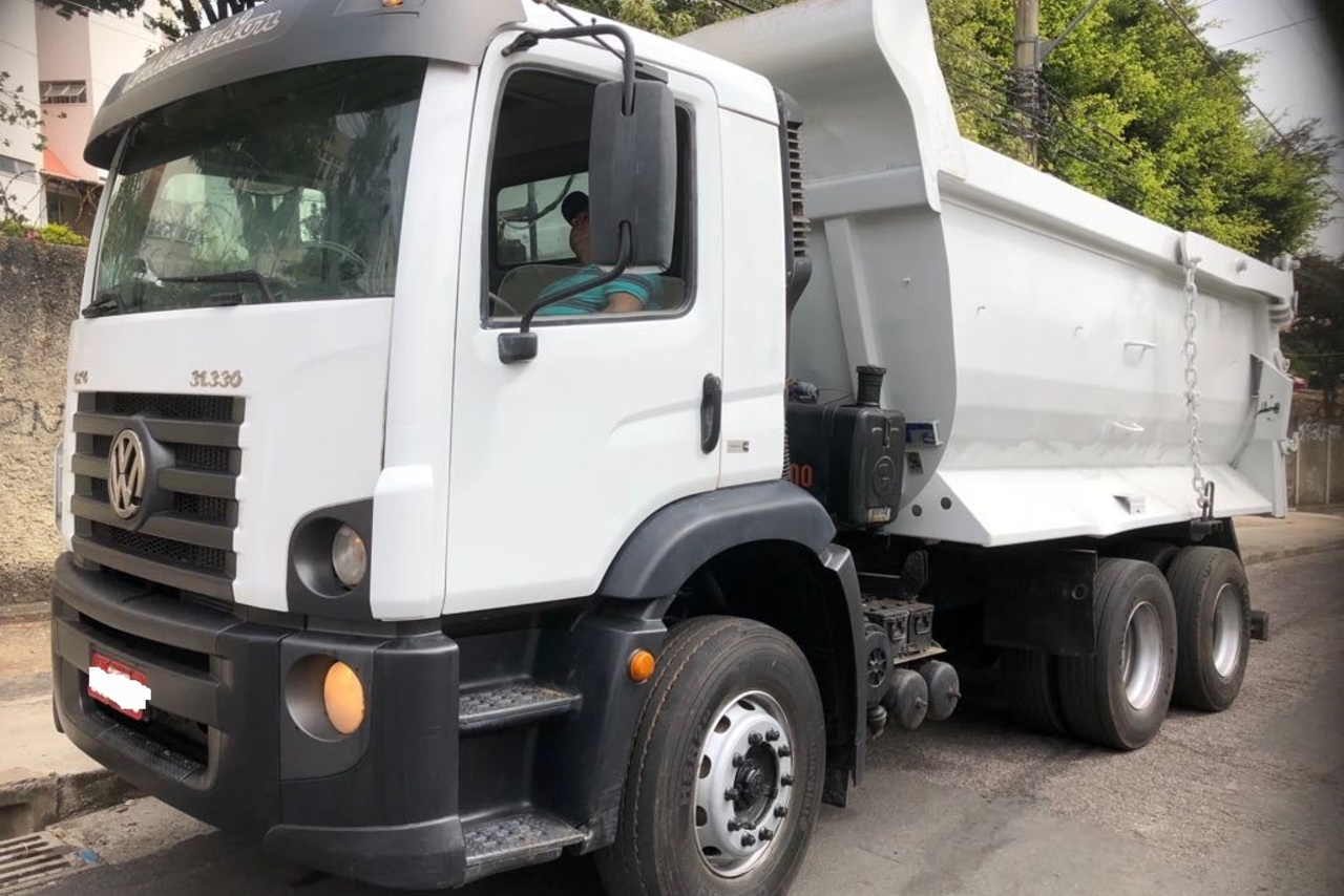 Volkswagen 31-330 E Constellation 6x4 - 12/12 3