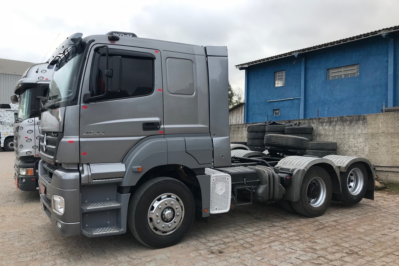 Mercedes Benz Axor 2544 - 09/09 2