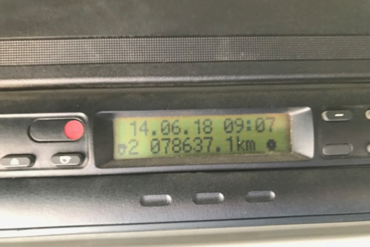 Volvo VM 270 - 12/12 9