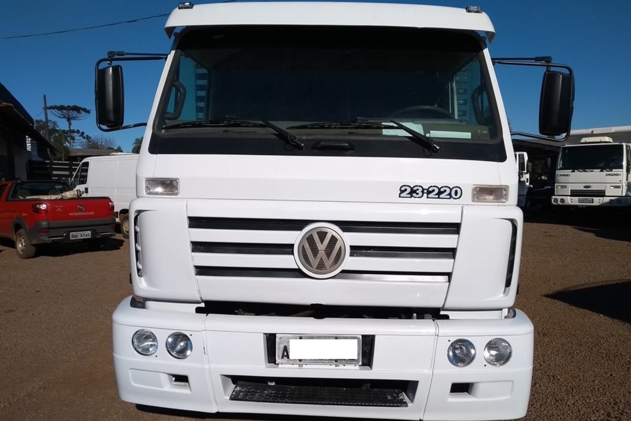 Volkswagen 23 220 - 05/05 4
