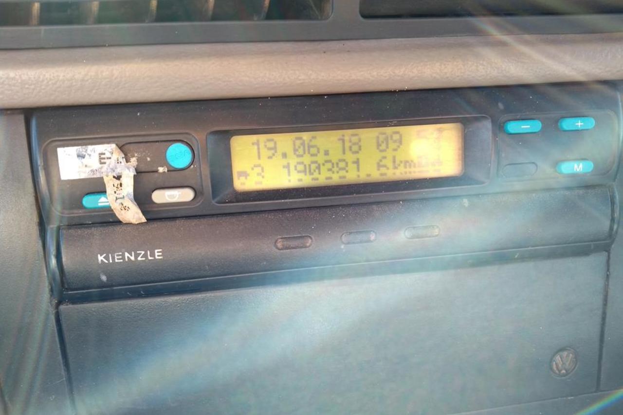 Volkswagen 23 220 - 05/05 14