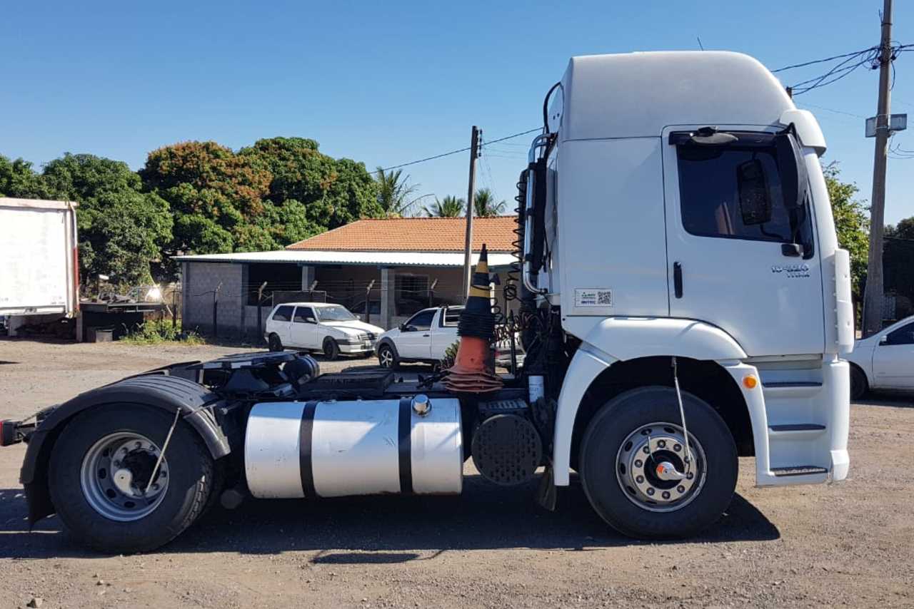 Volkswagen 19-320 Titan - 06/06 2