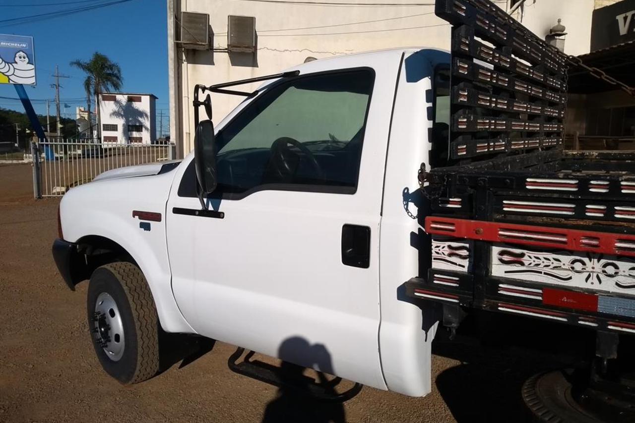 Ford F4000 - 99/00 5