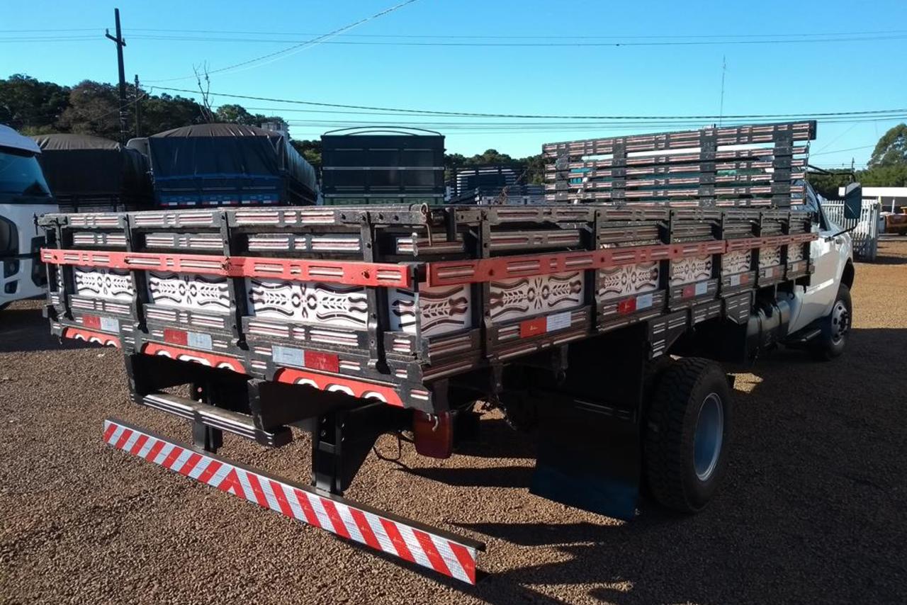 Ford F4000 - 99/00 9