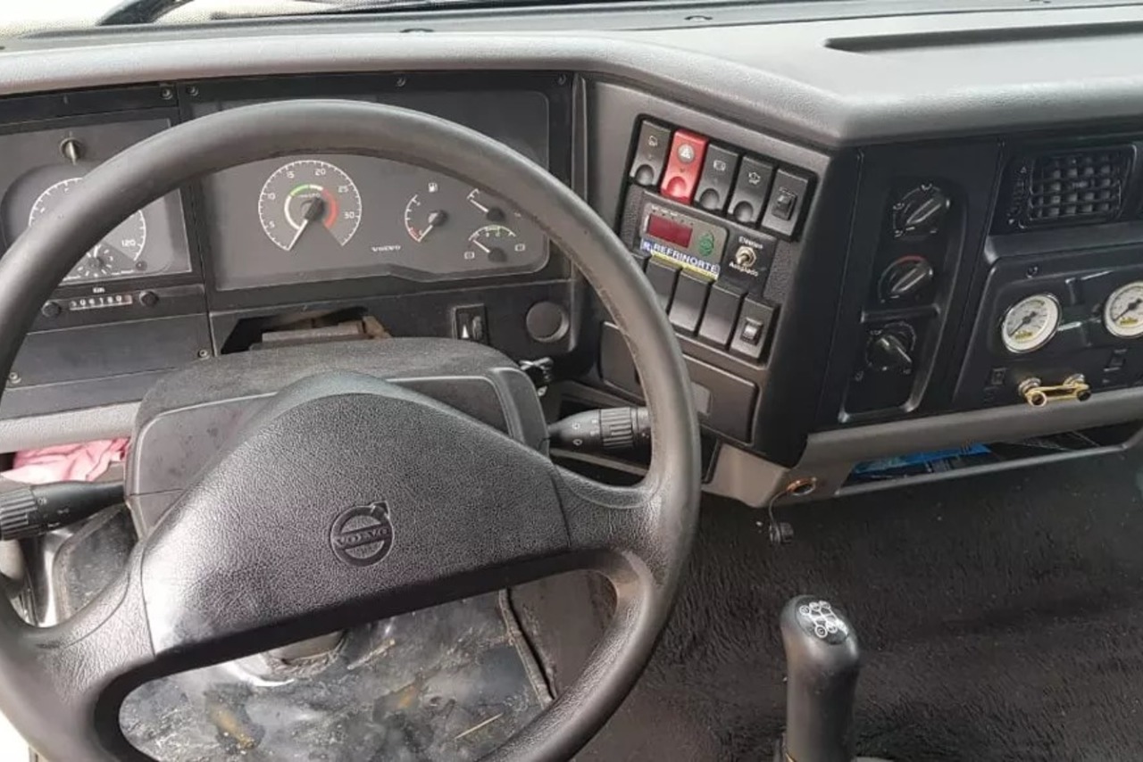 Volvo VM260 - 10/10 1